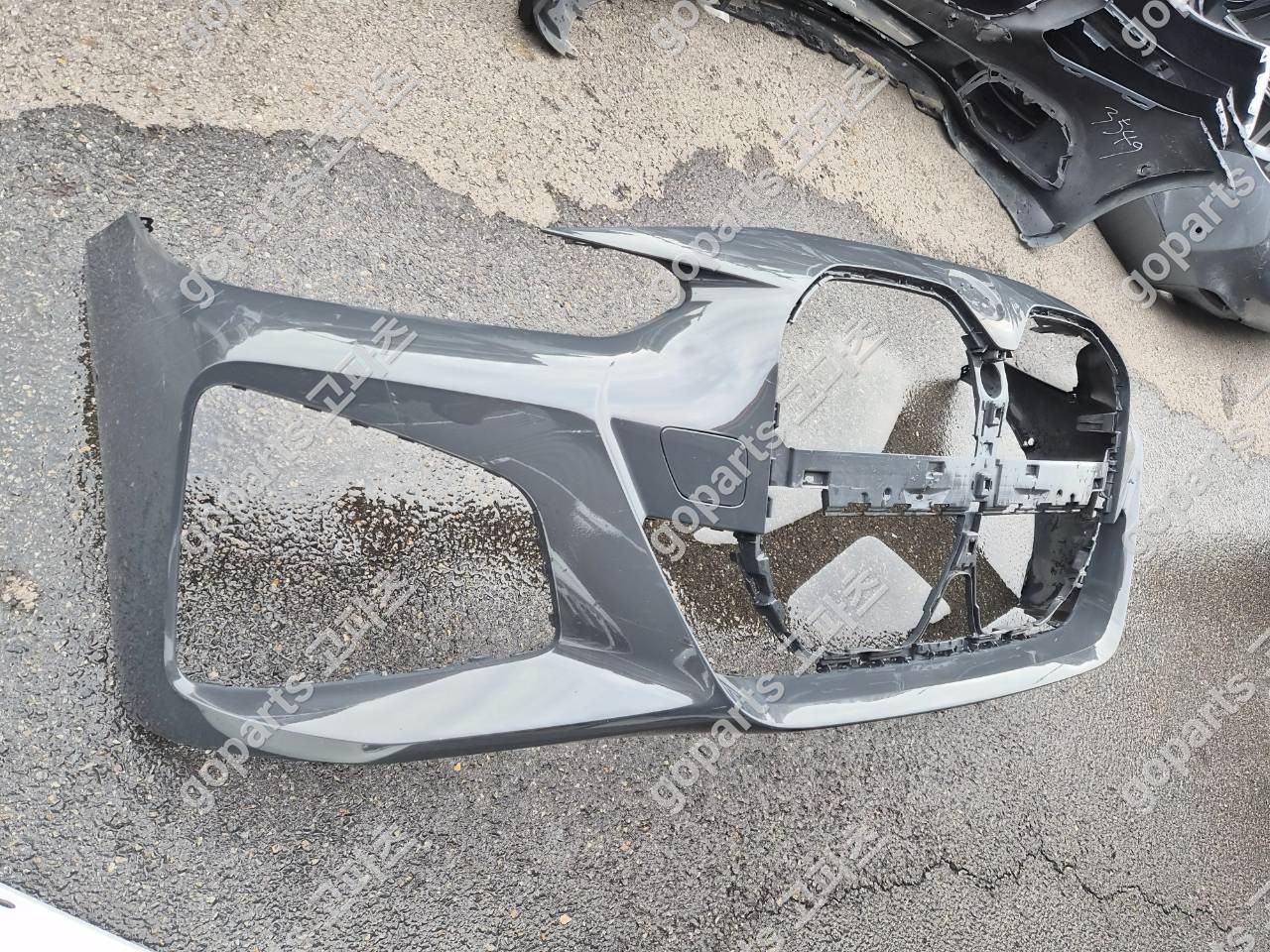 BMW 4시리즈 G26 전범퍼 상세사진 3