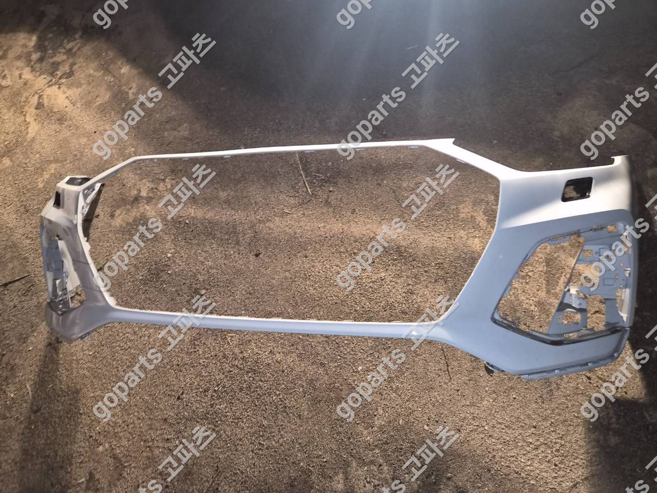 아우디 Q5 80a 전범퍼 중고 150,000원