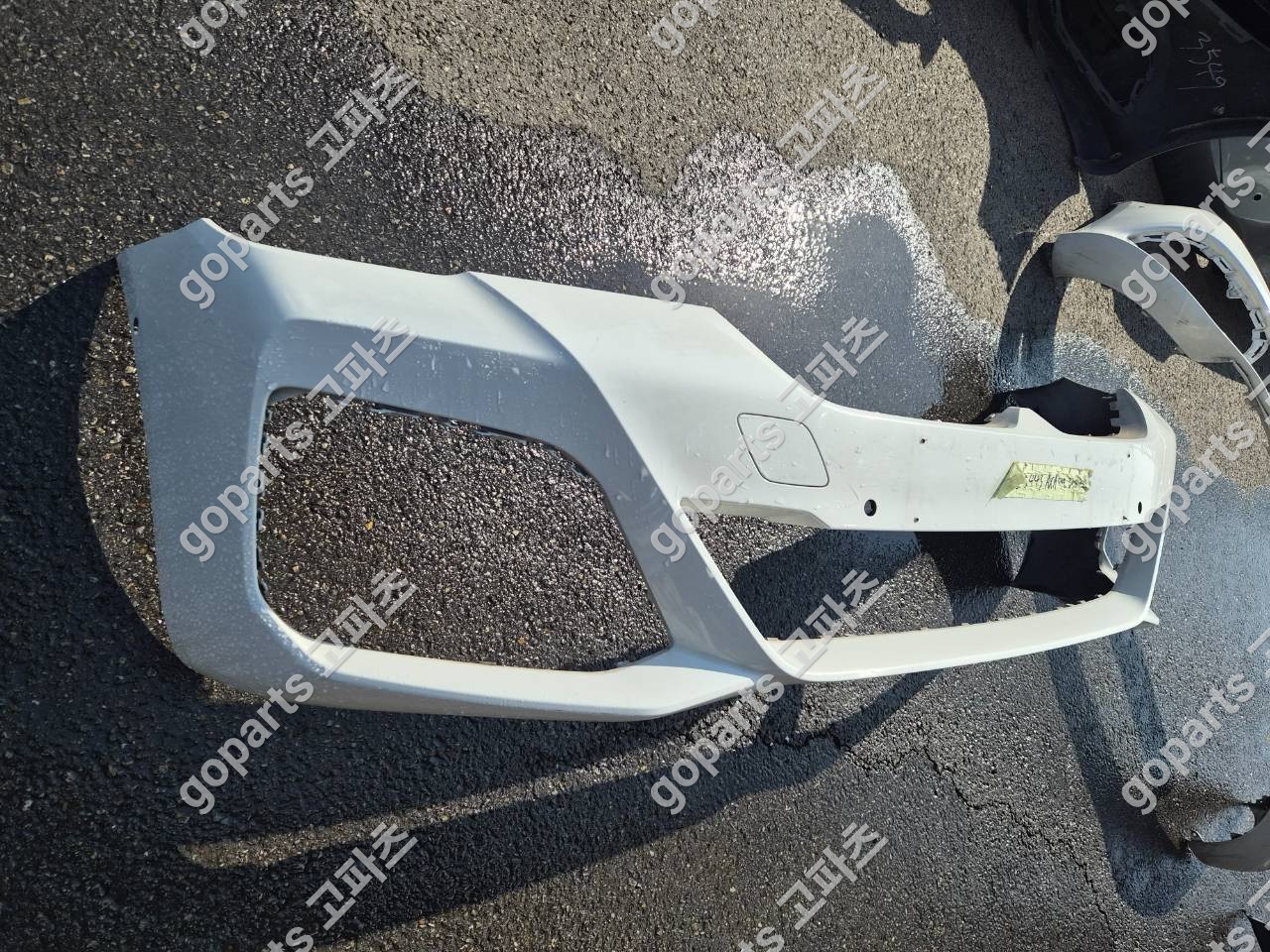 BMW 5시리즈 G30 흰색 M스포츠 전범퍼 상세사진 2