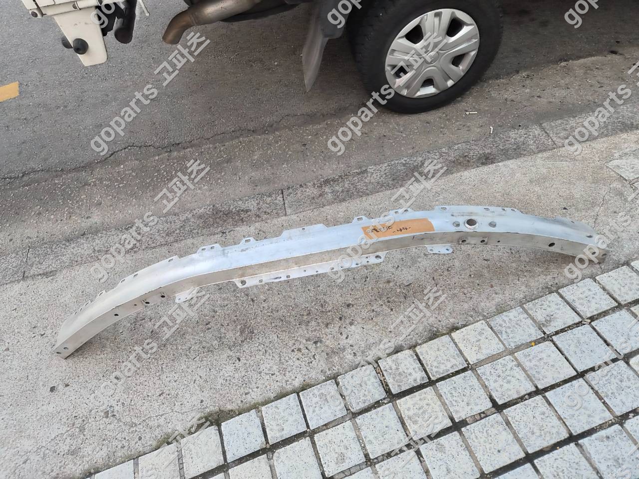 벤츠 E클래스 W213 프론트레인포스먼트 A2136200130 상세사진 2