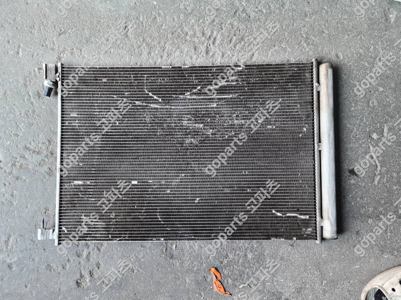 벤츠 에어컨콘덴샤 A0995000454 중고 200,000원