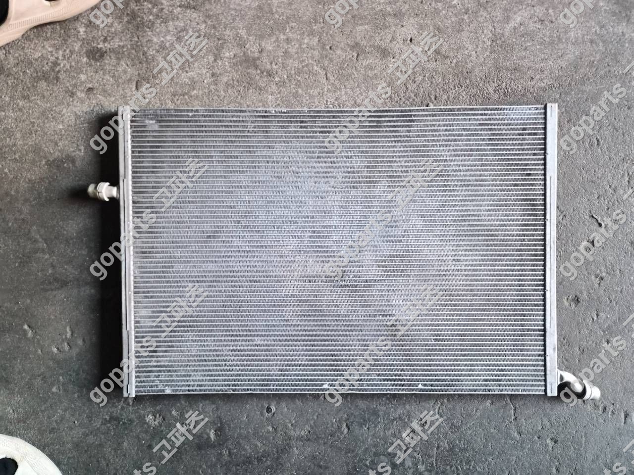 벤츠 C클래스 E클래스 GLC 보조라디에이터 A0995002003 중고 250,000원