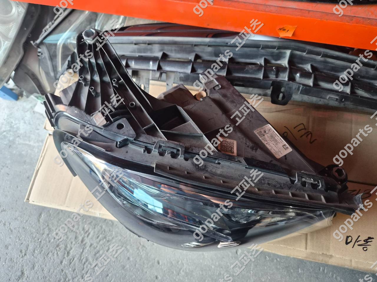 벤츠 E클래스 W213 조수석 헤드라이트 A2139064804kz 상세사진 4