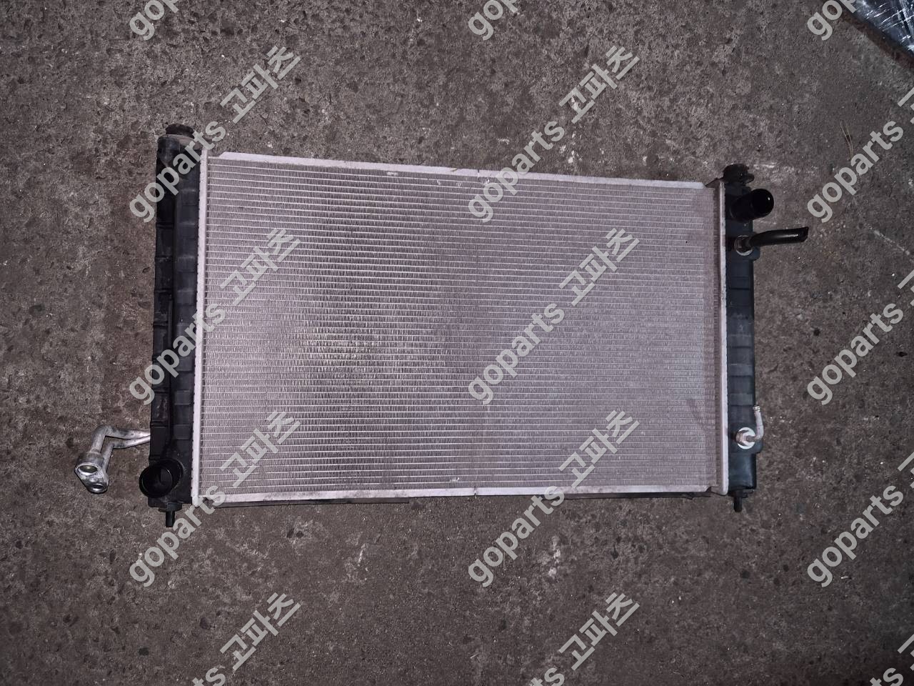 닛산 알티마 콘덴셔 중고 200,000원