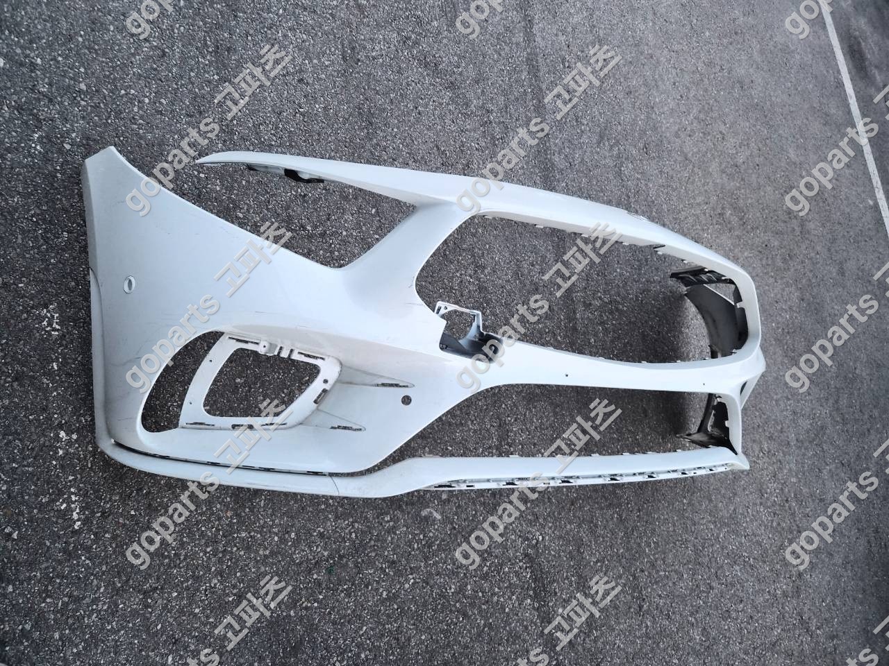 벤츠 cls클래스 w257 AMG라인 전범퍼 상세사진 3