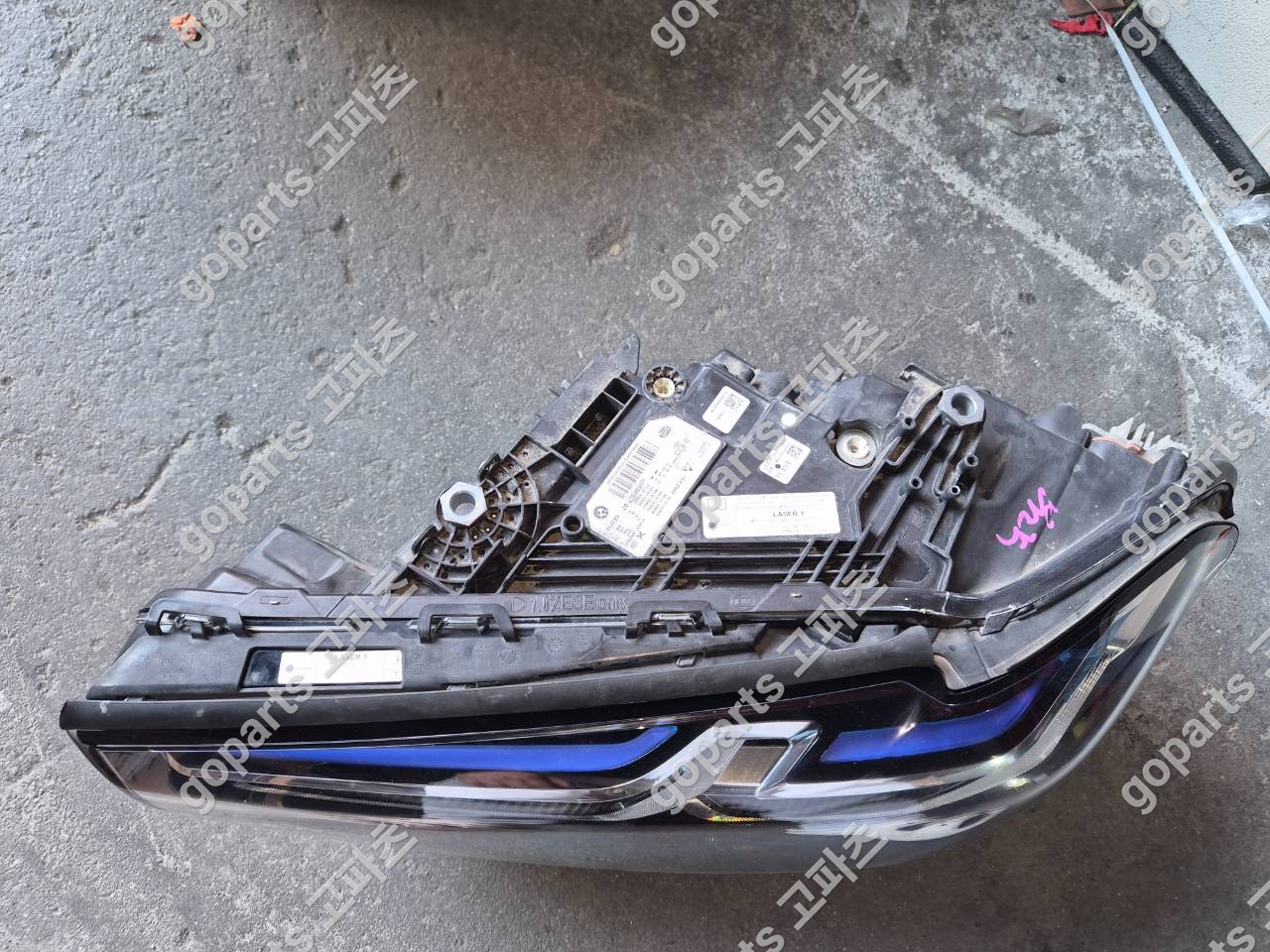 BMW 5시리즈 G30 운전석 레이저 헤드라이트 9850587-07 상세사진 4