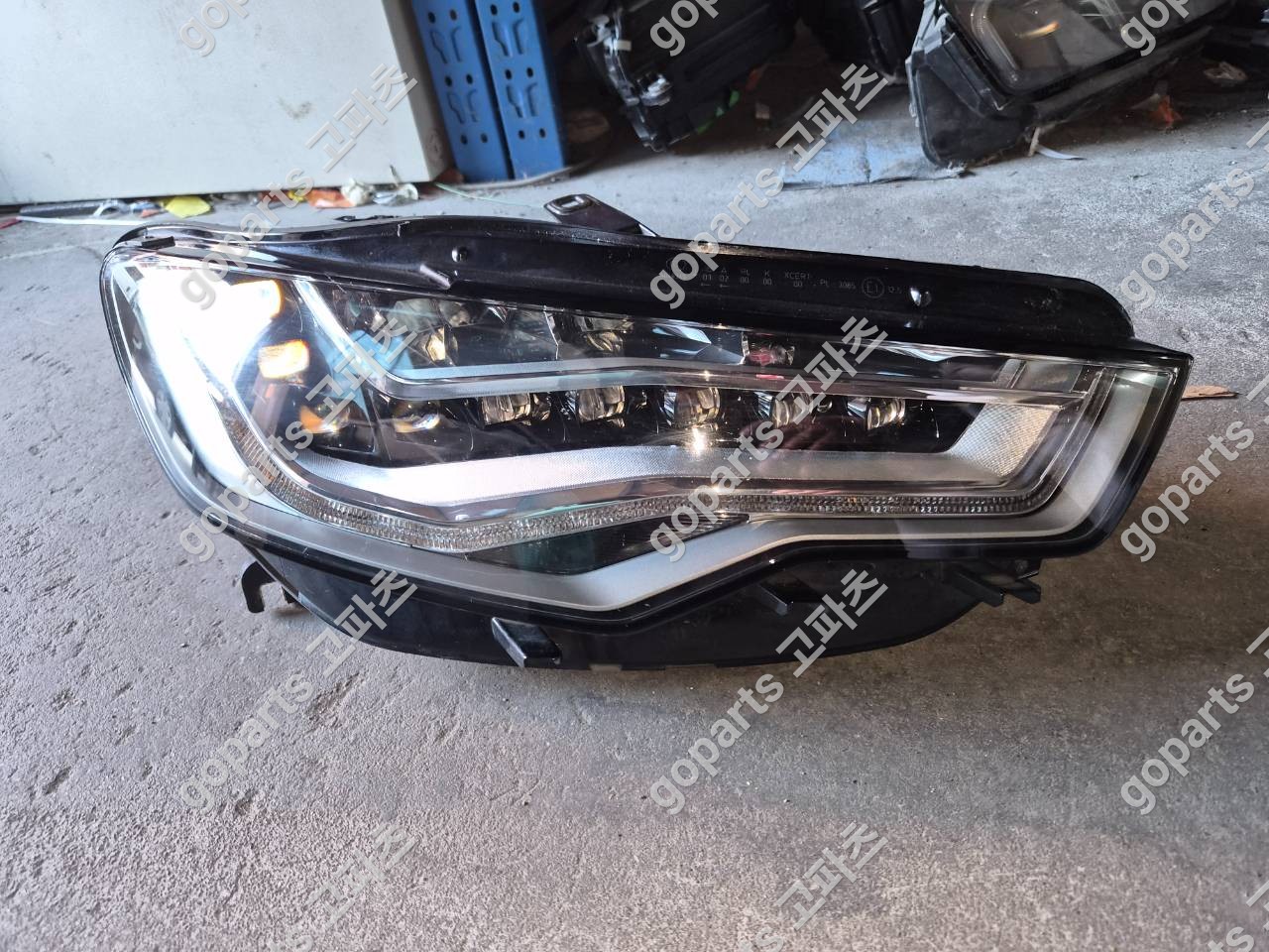 아우디 A6 C7 4G 중고 헤드라이트 4G0941034C 550,000원