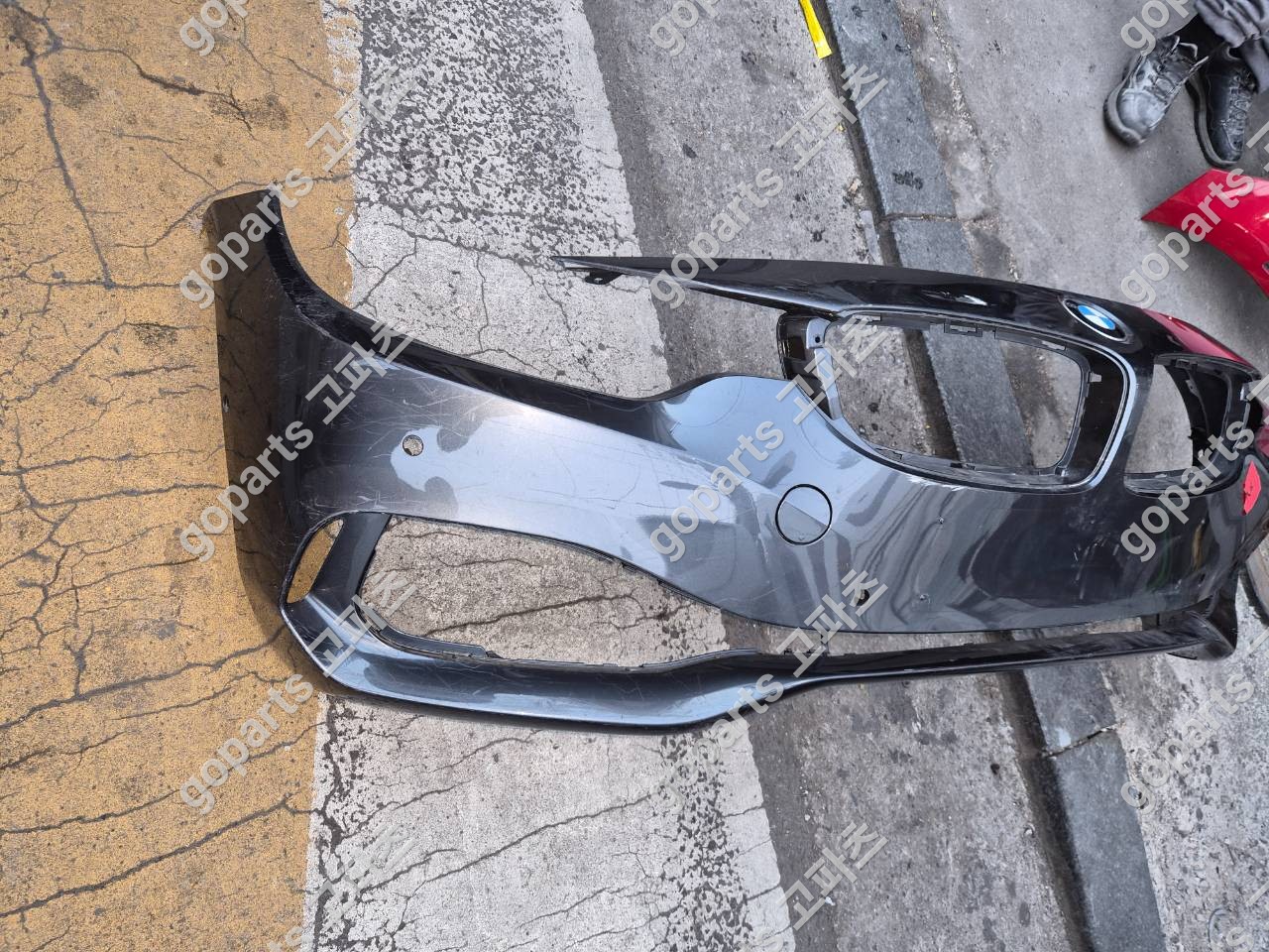 BMW 4시리즈 F32 F33 F36 전기형 전범퍼 (사이드 카메라 타입) 상세사진 3