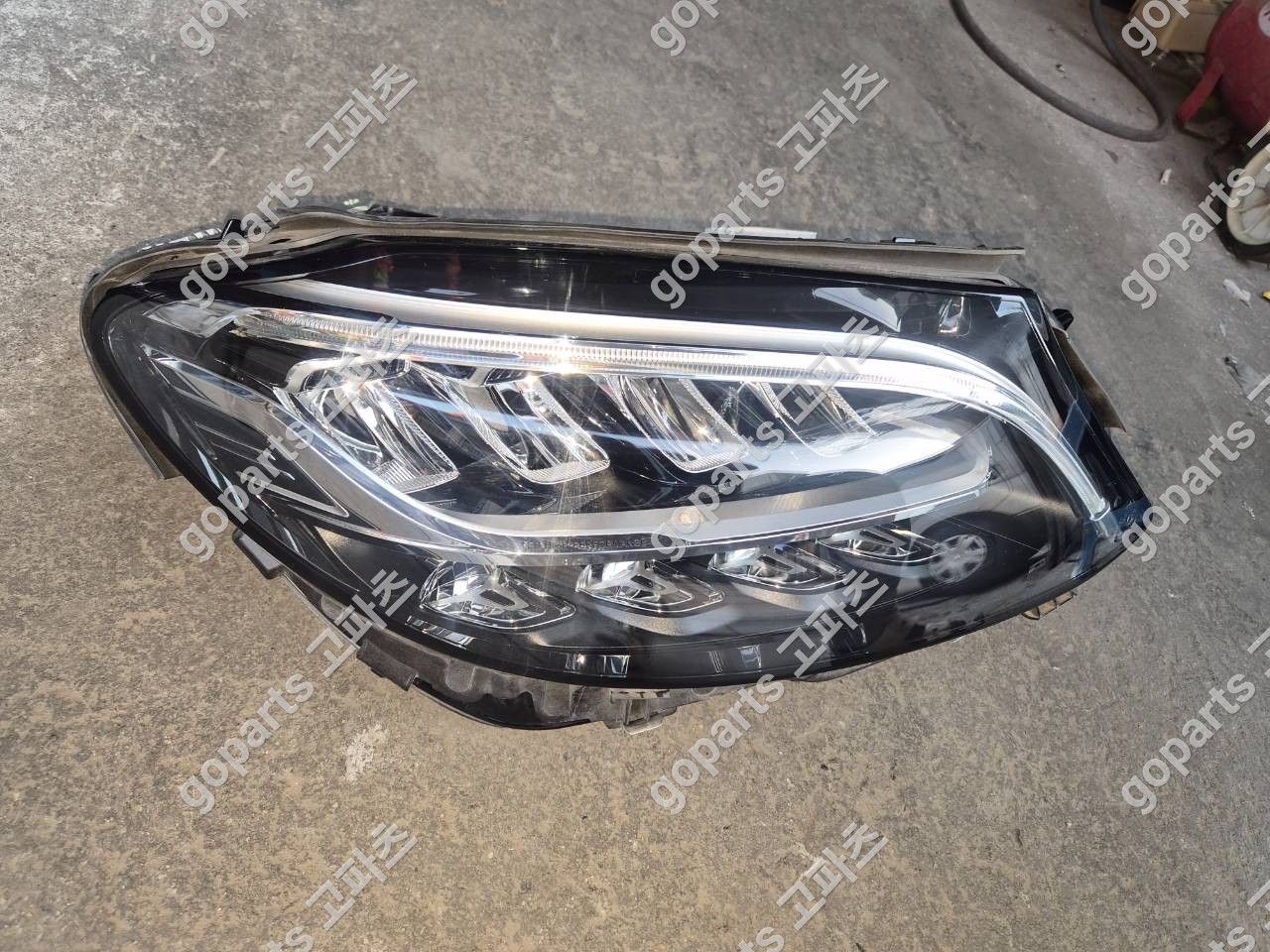 벤츠 S클래스 W222 중고 헤드라이트 A2229068402 350,000원