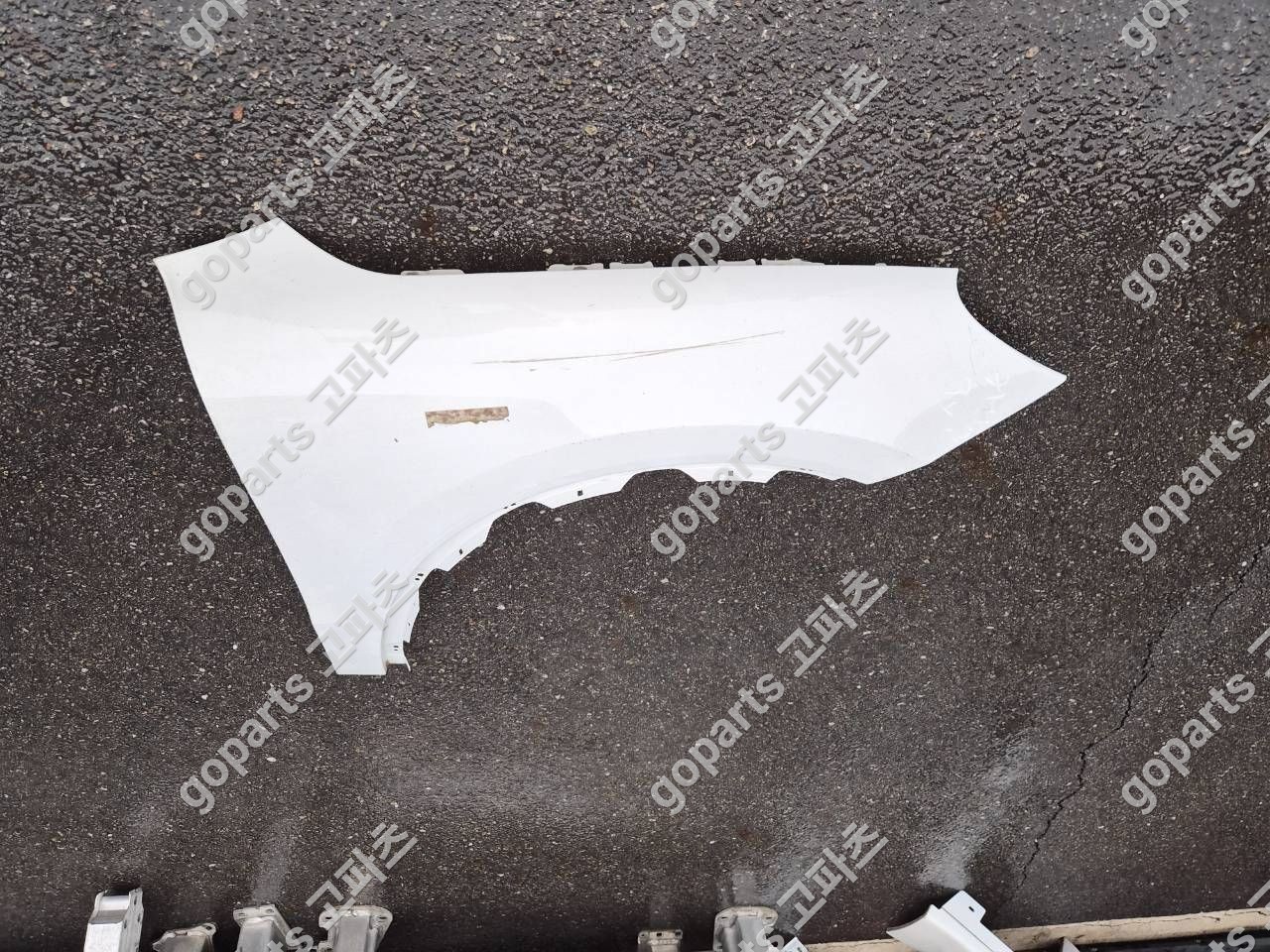 포르쉐 카이엔 9Y0 조수석 전휀더 상세사진 3