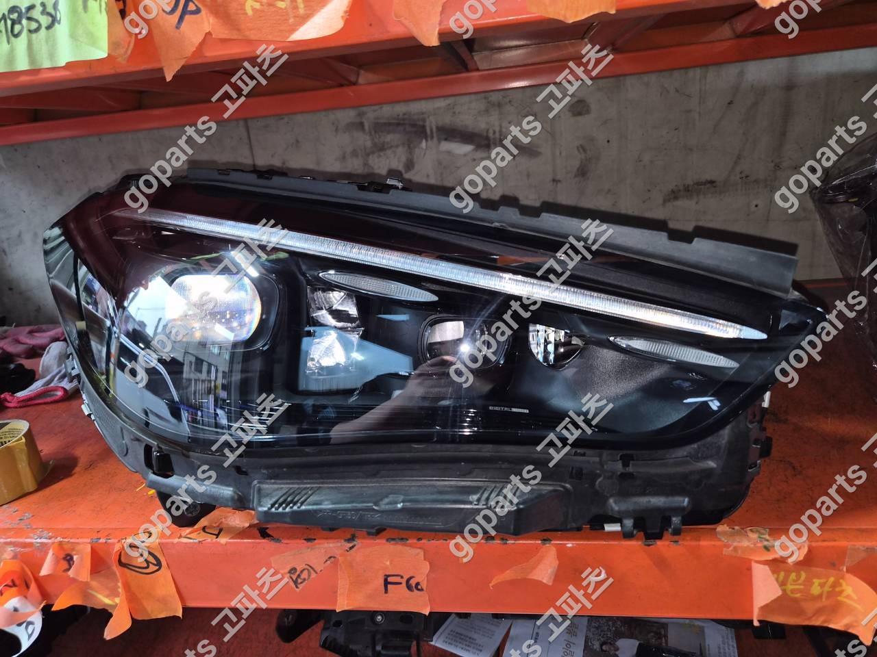 벤츠 CLE W236 조수석 헤드라이트 2369063401 중고 850,000원