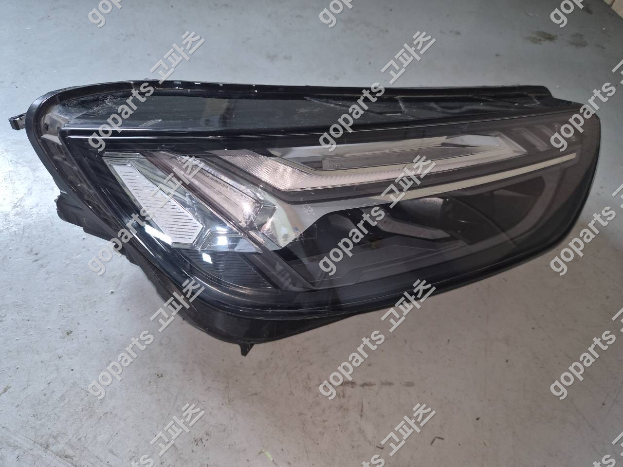 아우디 Q5 80a 조수석 헤드라이트 80a941036e 상세사진 3