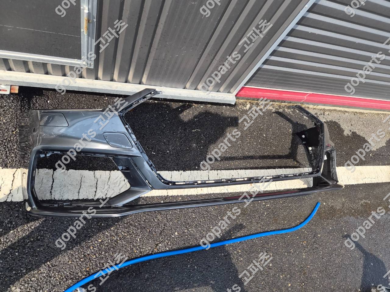 아우디 A7 C8 전범퍼 중고 200,000원