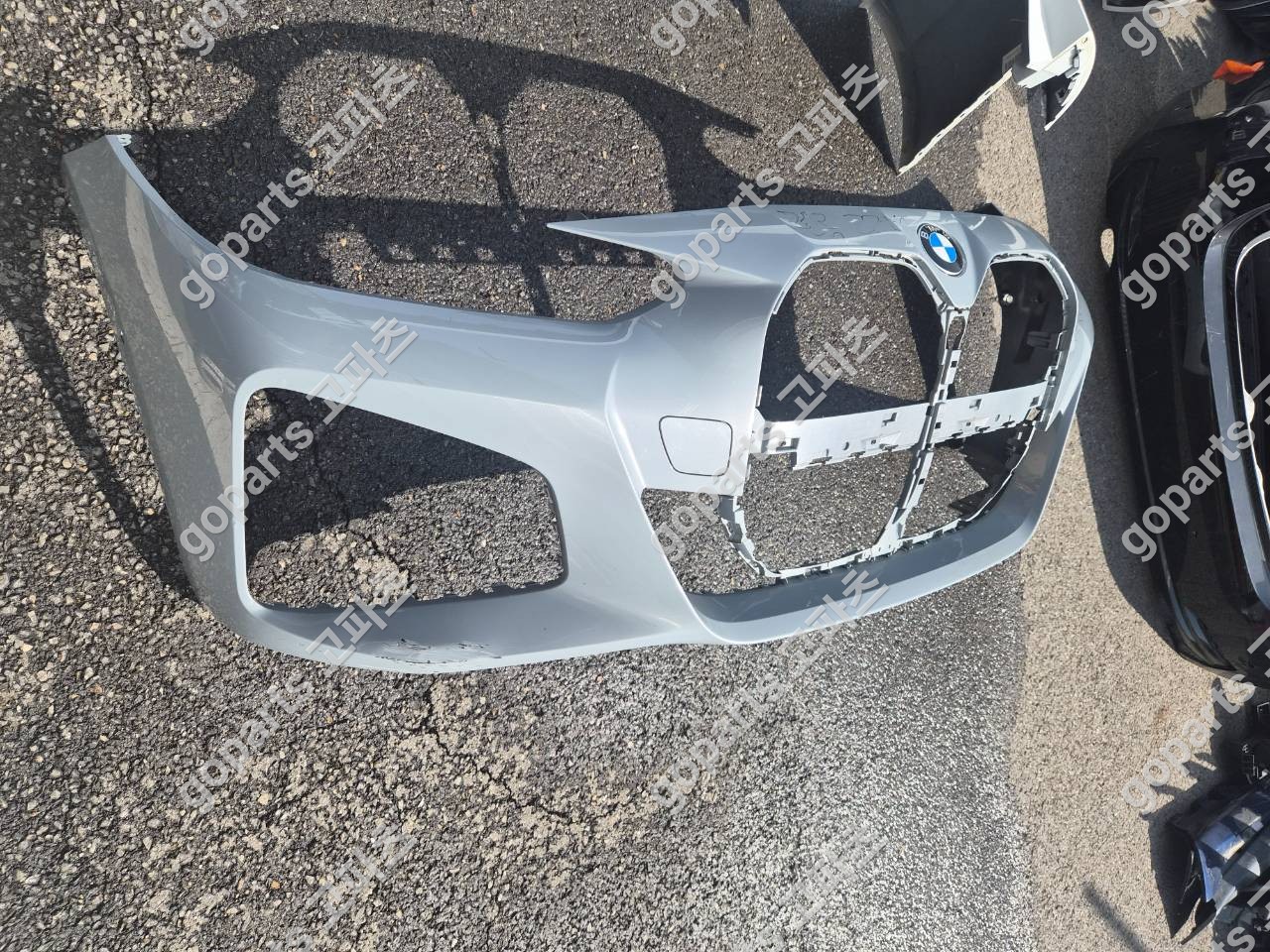 BMW 4시리즈 G26 전범퍼 상세사진 2