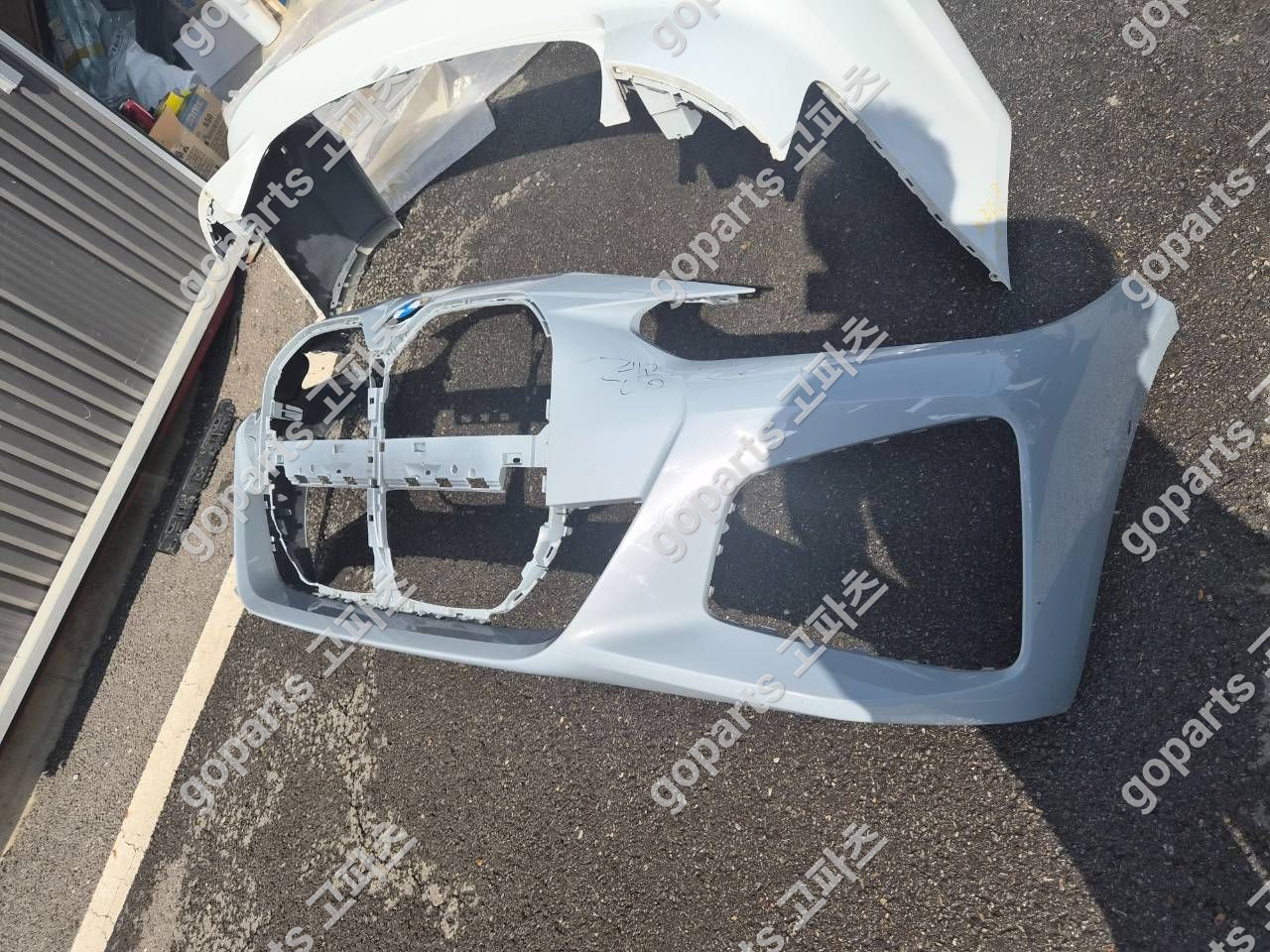 BMW 4시리즈 G26 전범퍼 상세사진 3