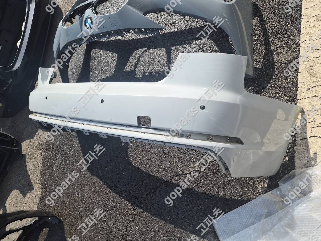 아우디 A4 B9 8W S라인 S범퍼 중고 상세사진 3