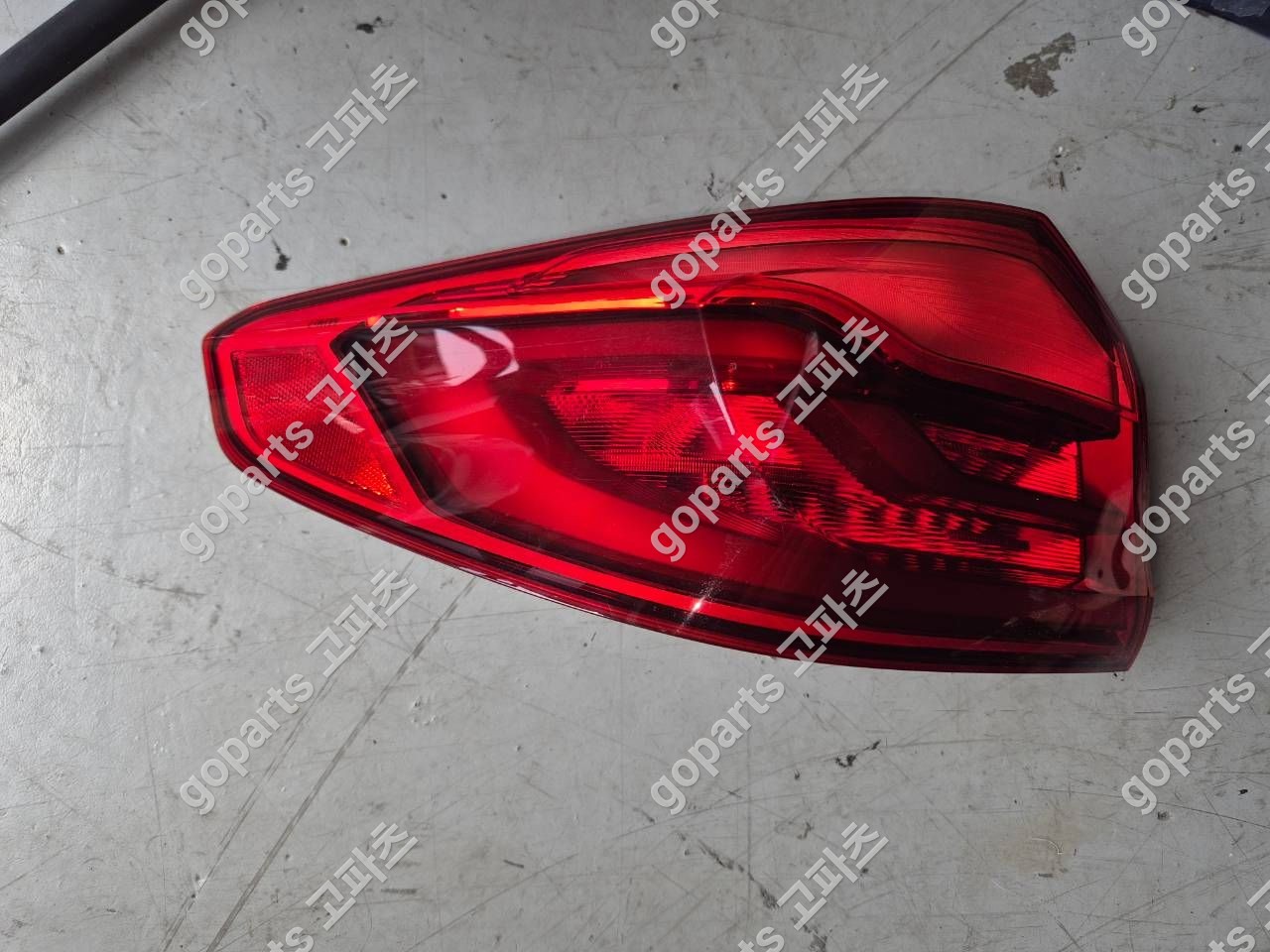 BMW 5시리즈 G30 운전석 후미등 6321-7376463-10 상세사진 3