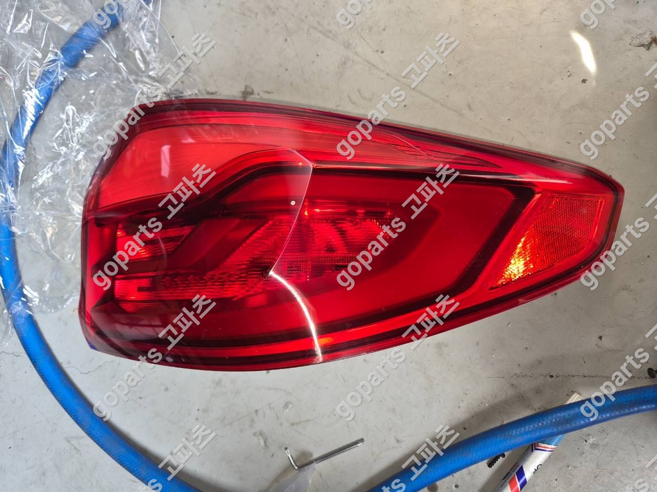 BMW 5시리즈 G30 조수석 후미등 6321-7376464-13 상세사진 3