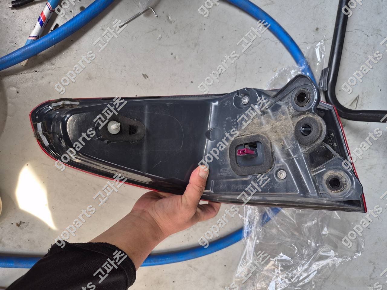 BMW 5시리즈 G30 조수석 후미등 6321-7376464-13 상세사진 4