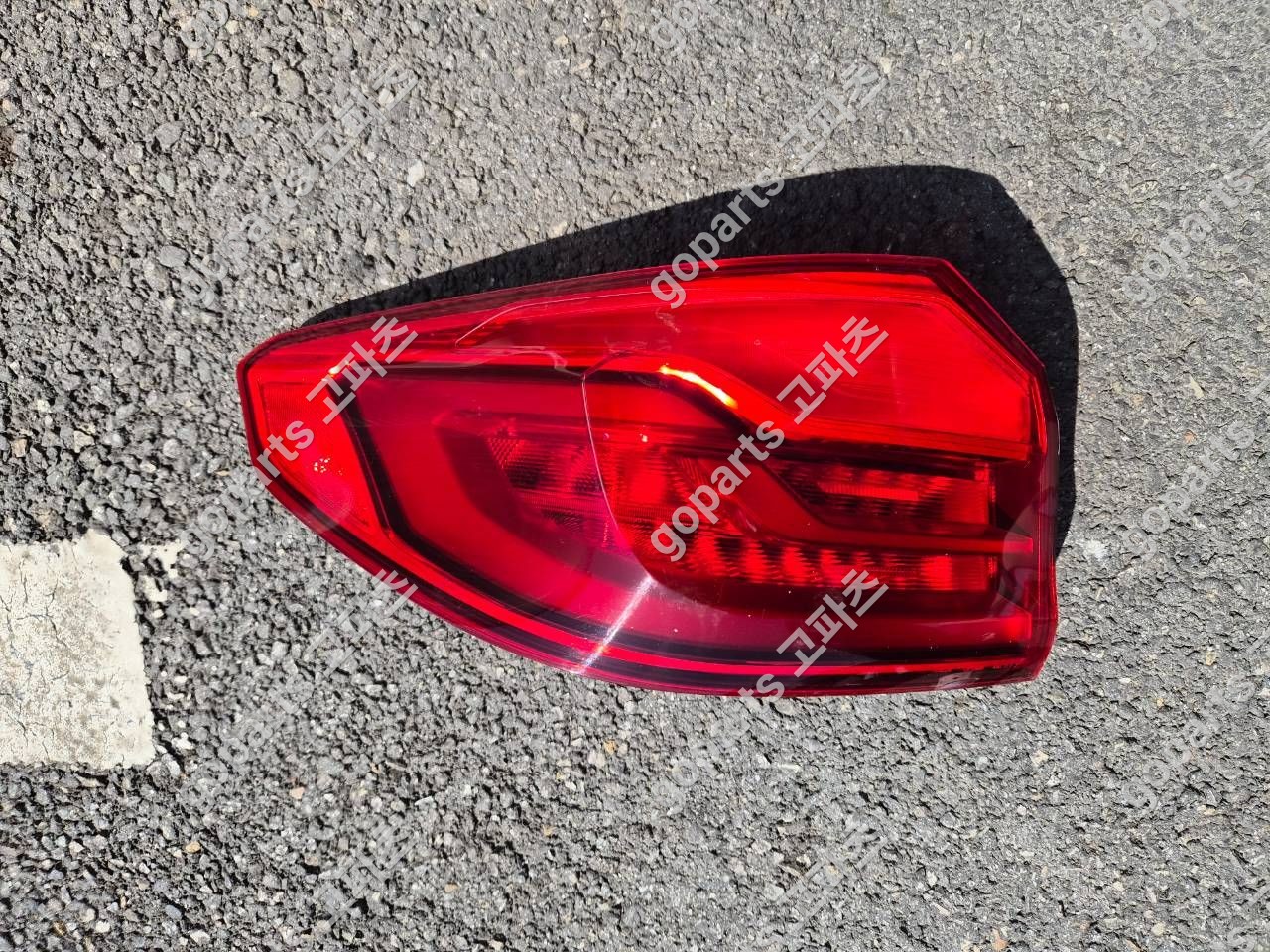 BMW 5시리즈 G30 중고 운전석 후미등 6321-7376463-10 150,000원