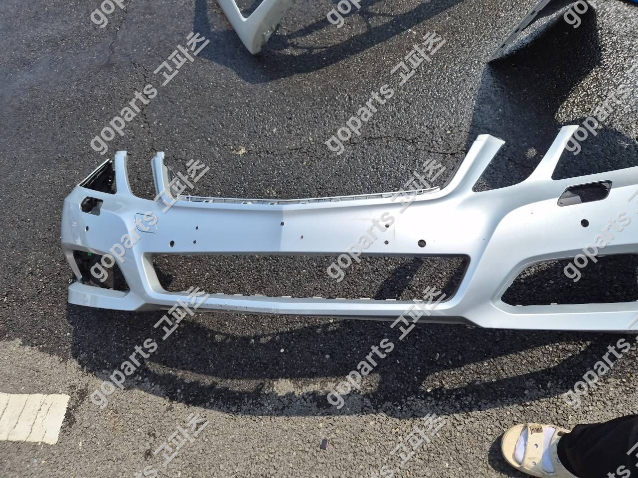 벤츠 E클래스 W212 중고 전범퍼 아방가르드 200,000원