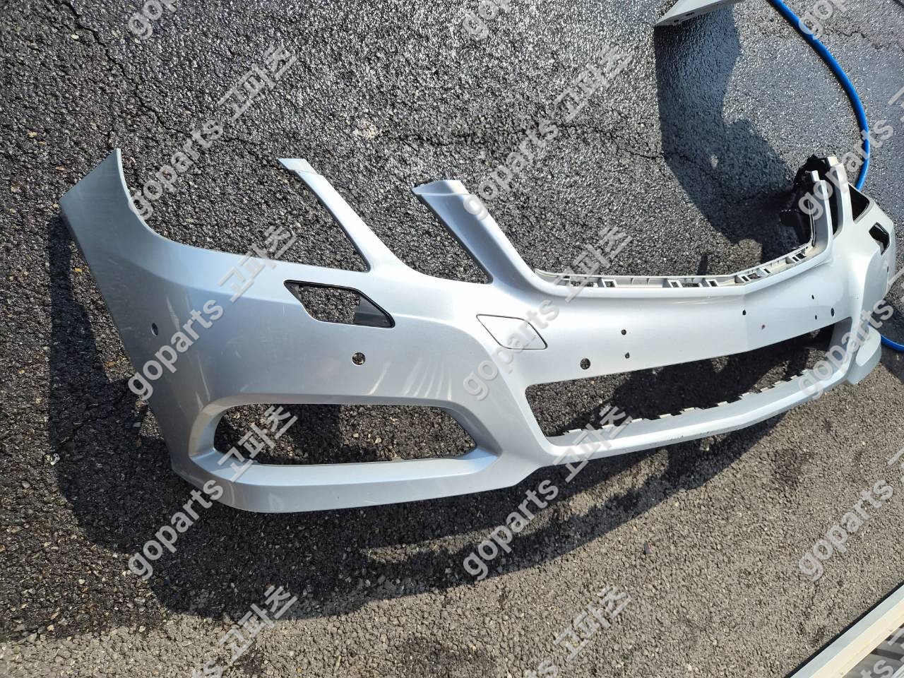 벤츠 E클래스 W212 아방가르드 타입 전범퍼 상세사진 2