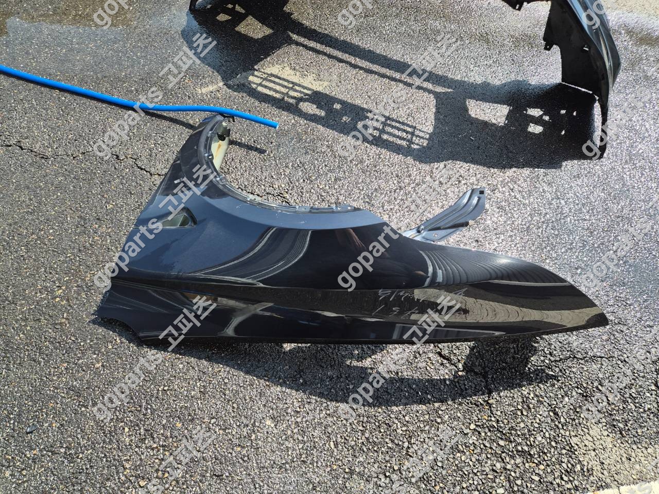 테슬라 모델 Y 전휀더 중고 200,000원