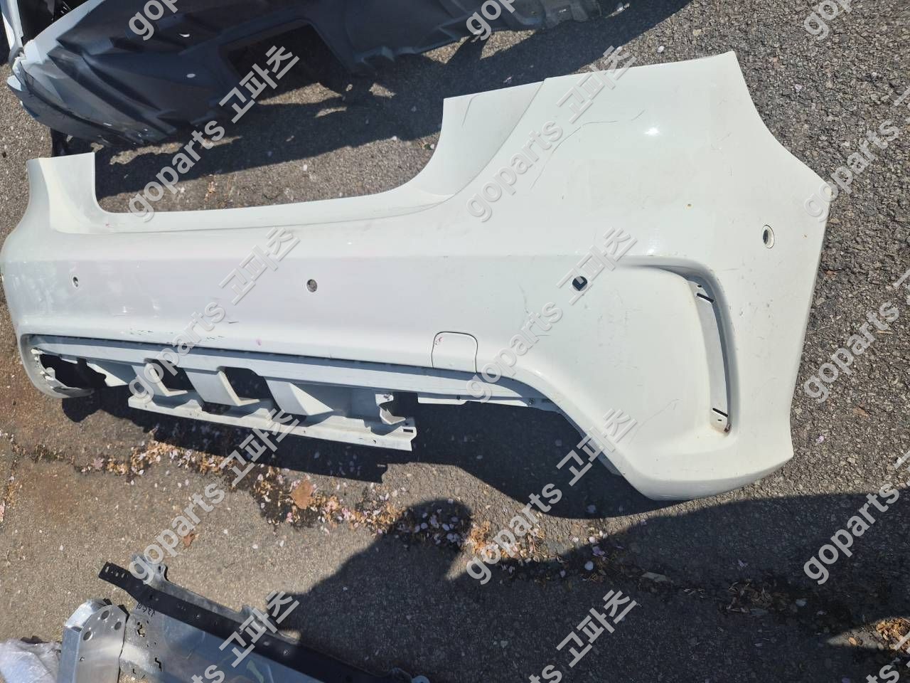 벤츠 A클래스 W176 AMG 라인 후범퍼 상세사진 3