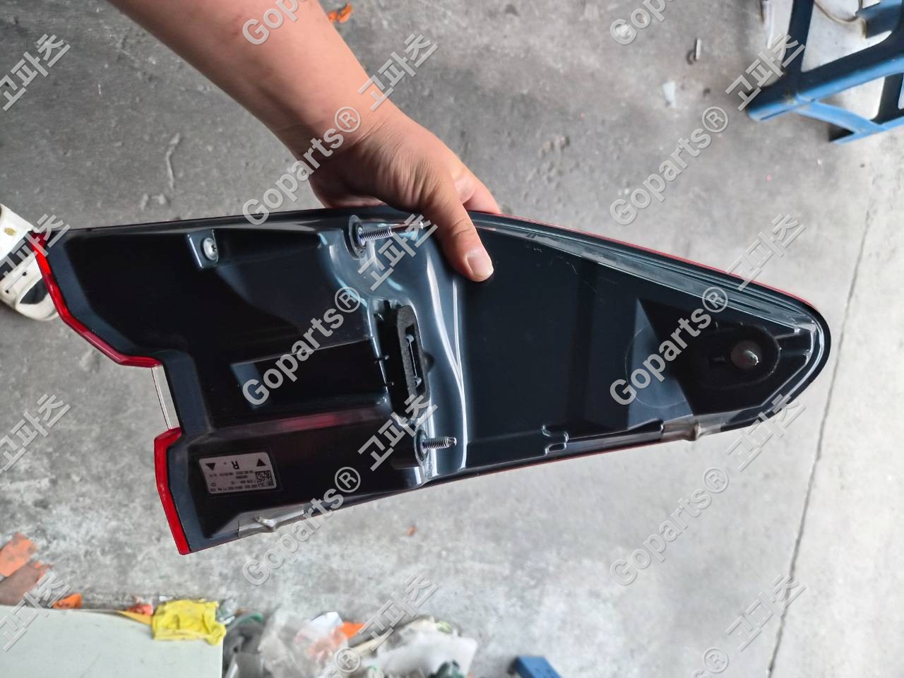 BMW 6시리즈 G32 조수석 리어 테일라이트 7376484-13 상세사진 4