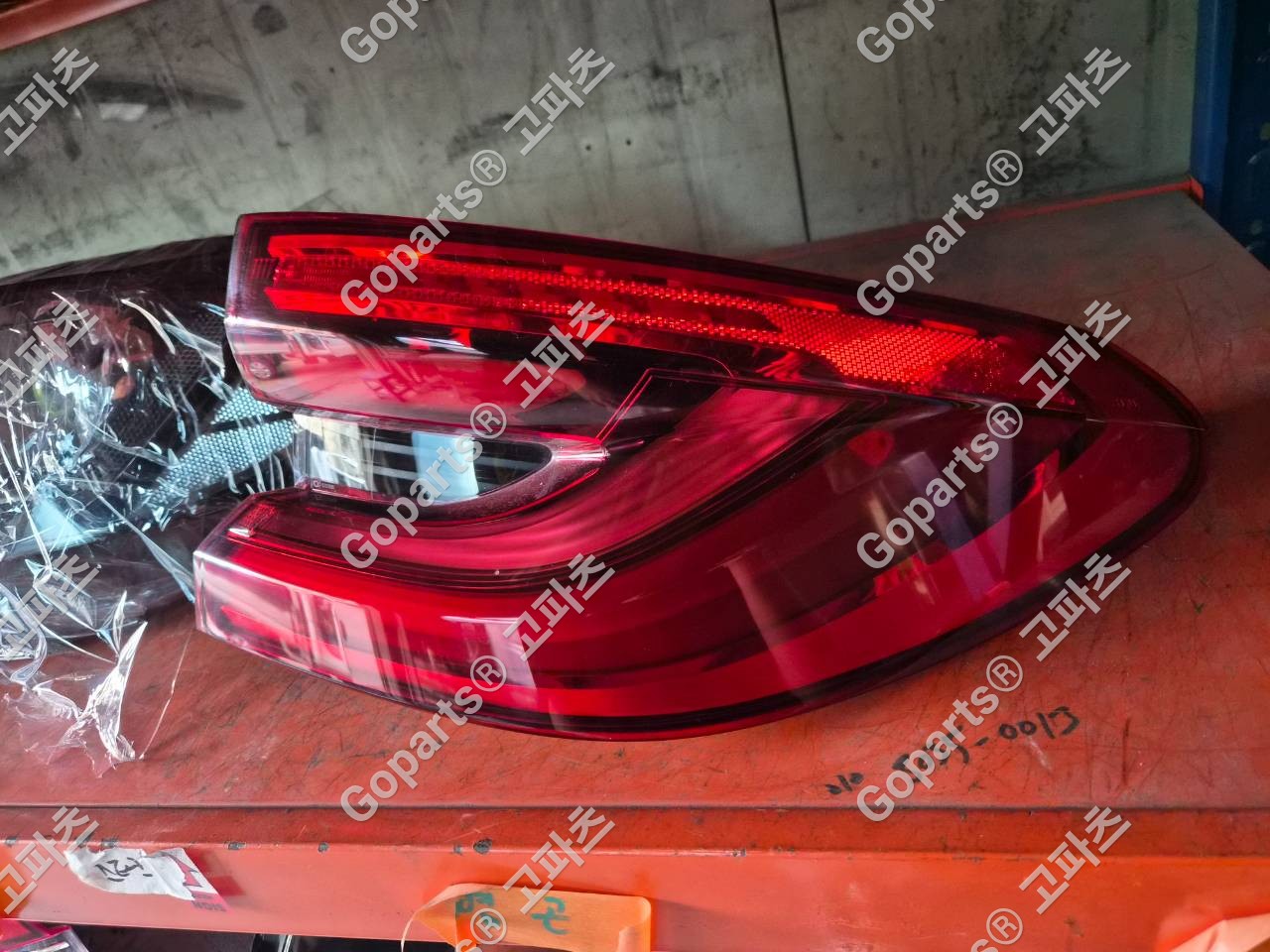 BMW 6시리즈 G32 조수석 리어 테일라이트 7376484-13 상세사진 3