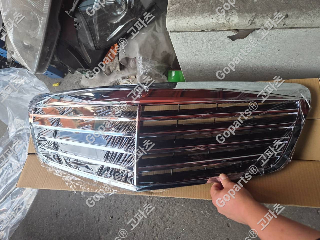 벤츠 S클래스 W221 라지에터그릴 (후기형) 250,000원 중고
