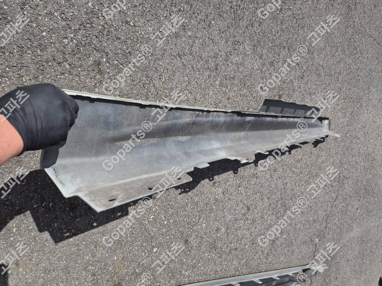 BMW 4시리즈 F32/F33 M팩 운전석 스테프스컷 중고 부품 상세사진 3
