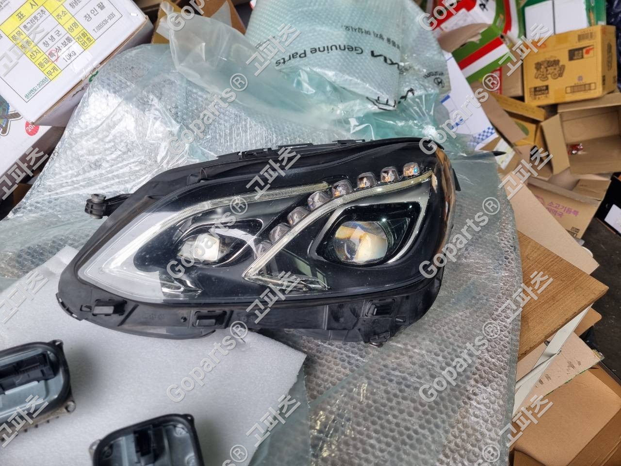벤츠 E클래스 W212 헤드라이트 A2129063103kz 900000원 중고