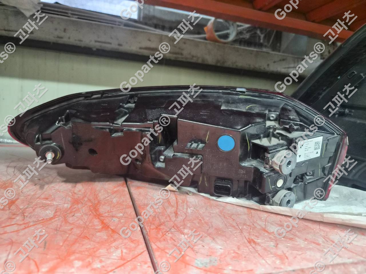 BMW X6 G06 조수석 후미등 H45a510a401 상세사진 3