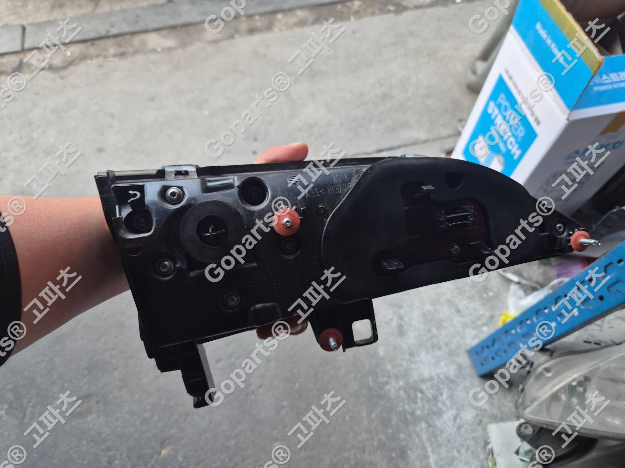 BMW 7시리즈 G70 조수석 트렁크 후미등 H85a45ba604 상세사진 3