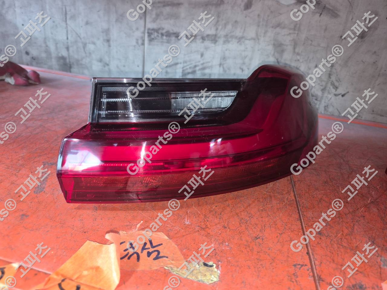 BMW X4 G02 조수석 후미등 H4740939613 200,000원 중고