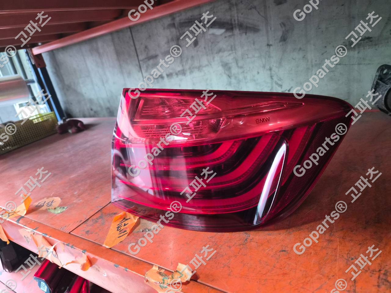 BMW 5시리즈 F10 후반기 조수석 후미등 중고 상세사진 3