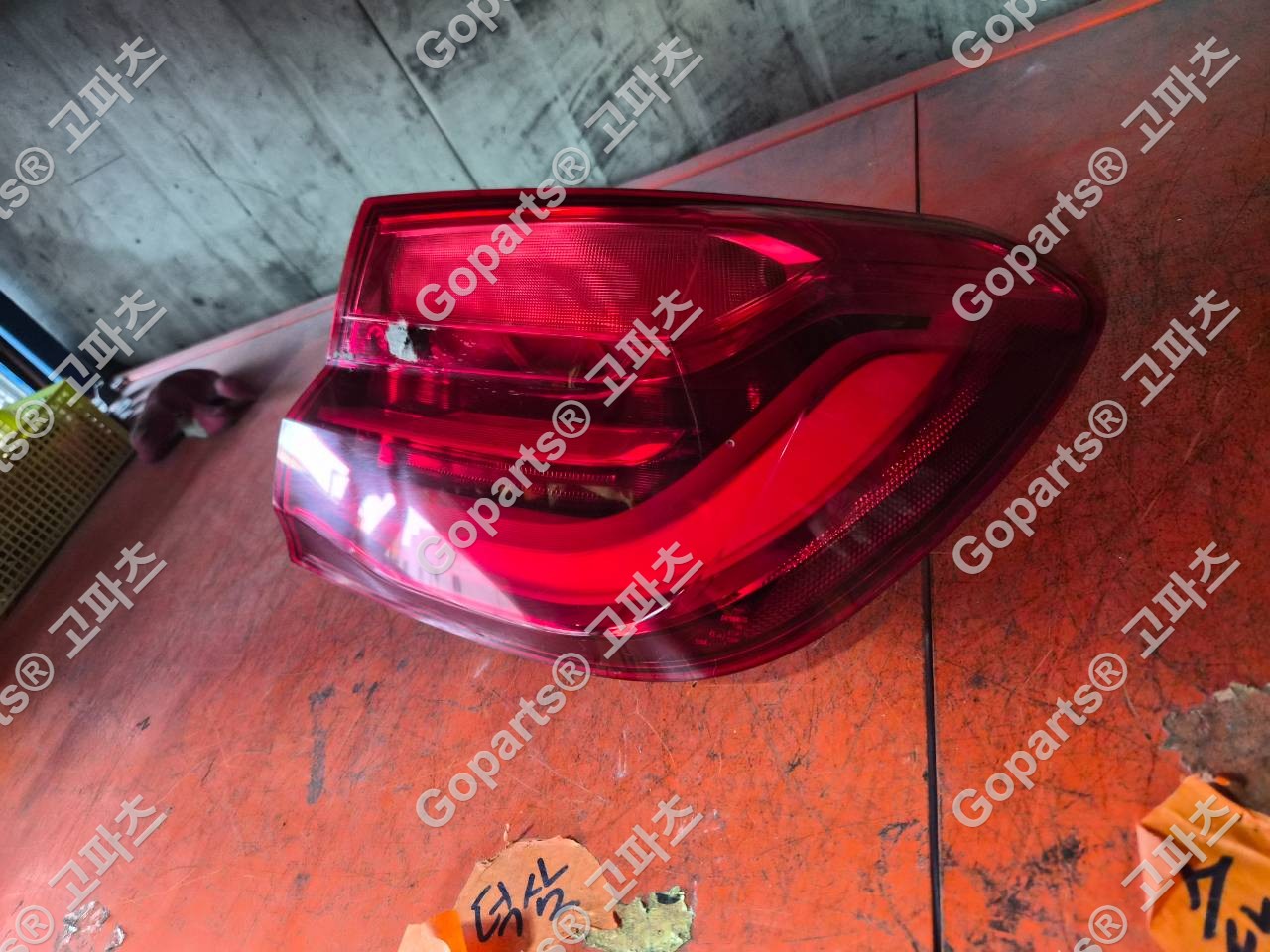 BMW 7시리즈 G11 조수석 후미등 7342964 상세사진 4