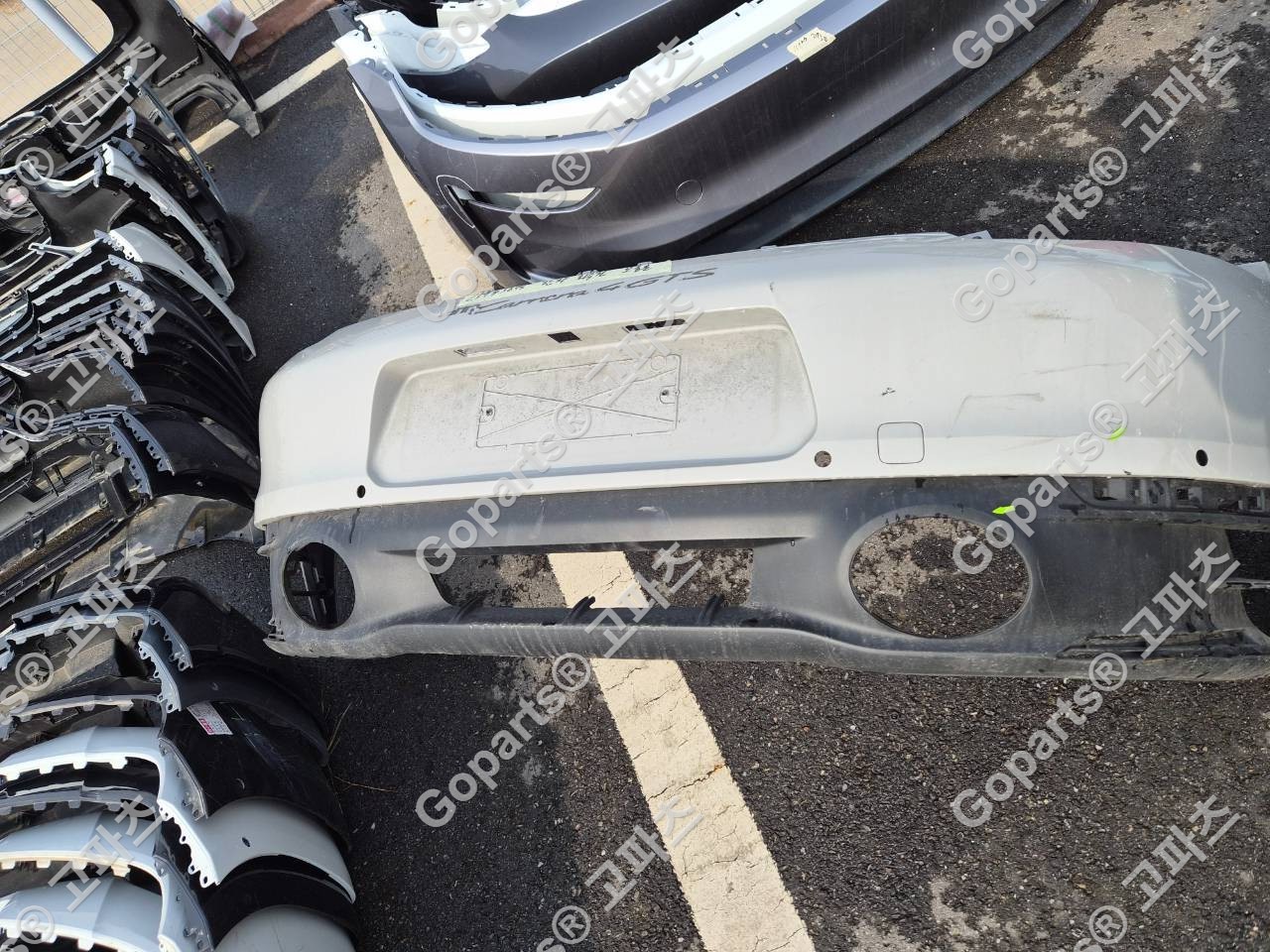 포르쉐 911 992 GTS 리어범퍼 350,000원 중고