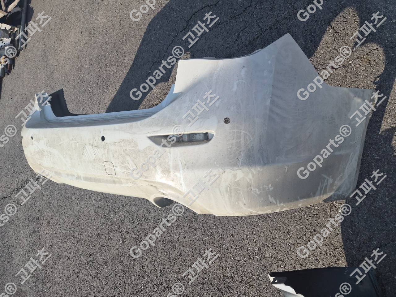 인피니티 Q50 후범퍼 상세사진 2