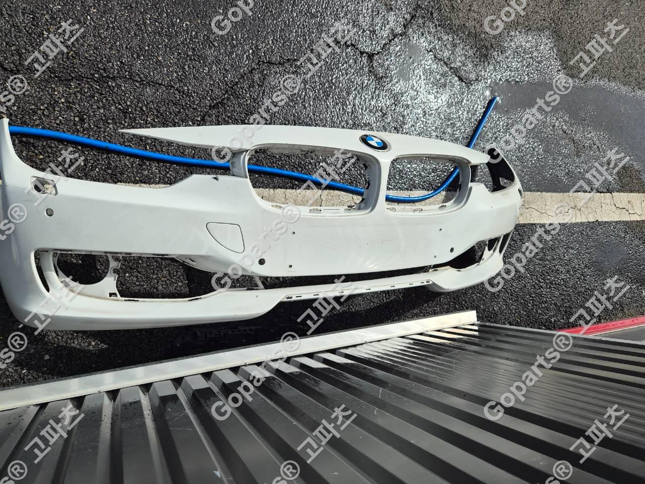 BMW 3시리즈 F30 전범퍼 200,000원 중고