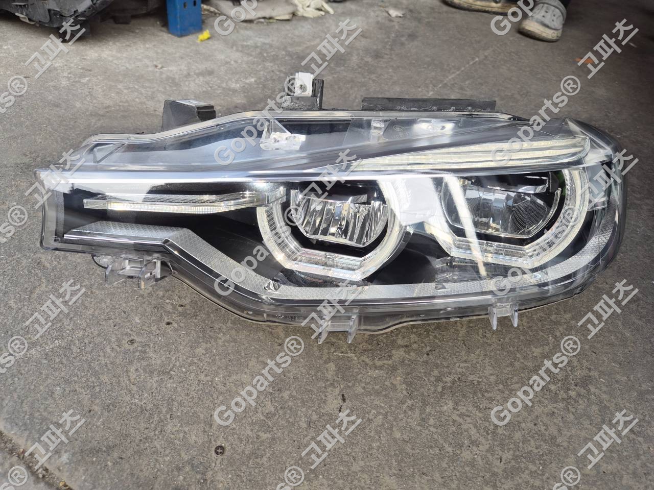 BMW 3시리즈 F30 LED 헤드라이트 7498945-01, 7419633-07 운전석 400,000원 중고