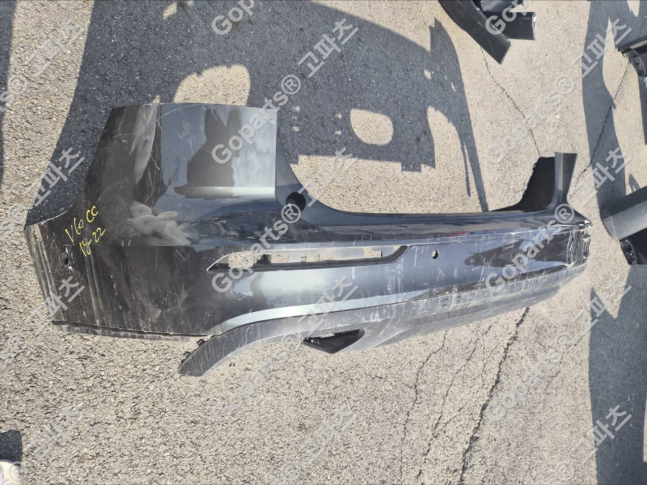 볼보 V60 CC 후범퍼 중고 200,000원