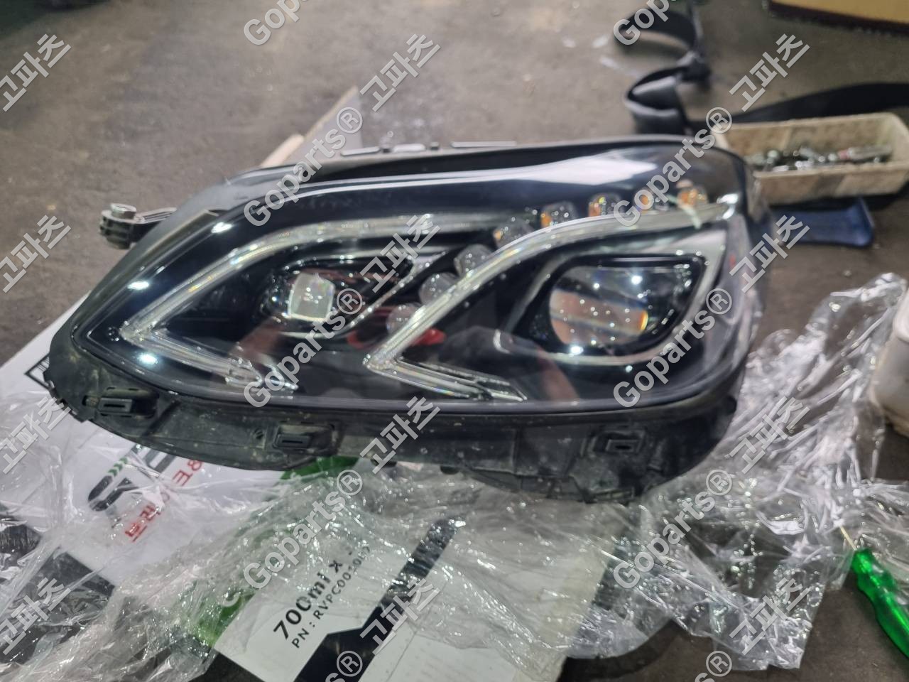 벤츠 E클래스 W212 후반기 헤드라이트 A2129063103kz 450,000원 중고