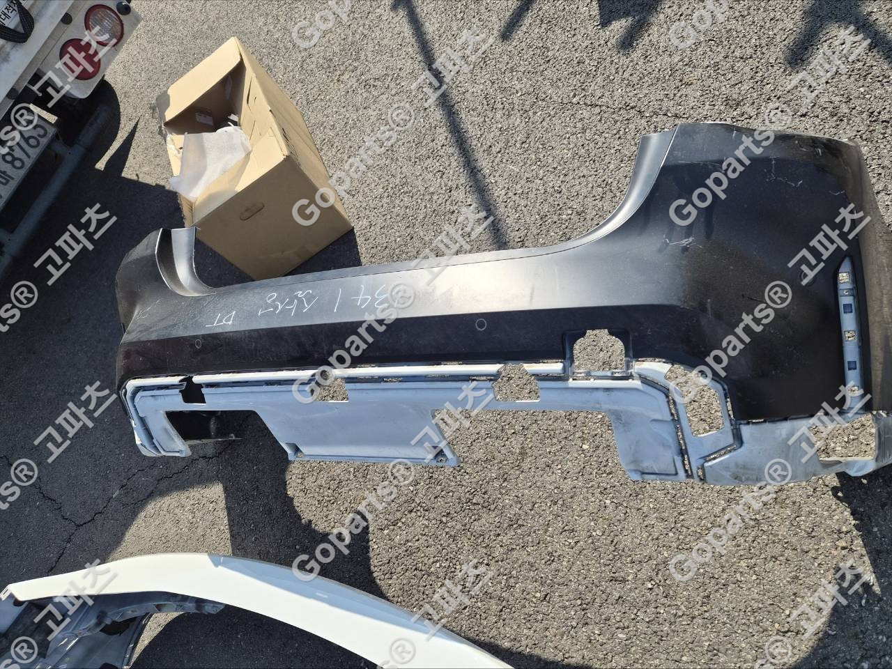 BMW M4 G82 후범퍼 중고 300,000원