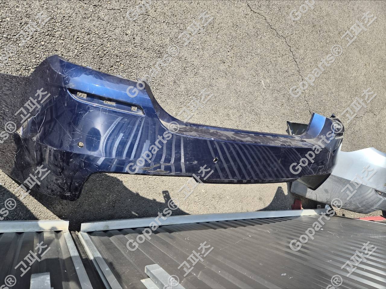 BMW F10 후범퍼 M스포츠 200,000원 중고