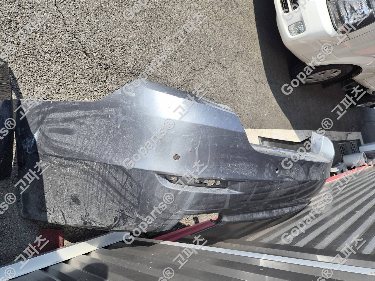BMW F10 후기형 후범퍼 상세사진 3