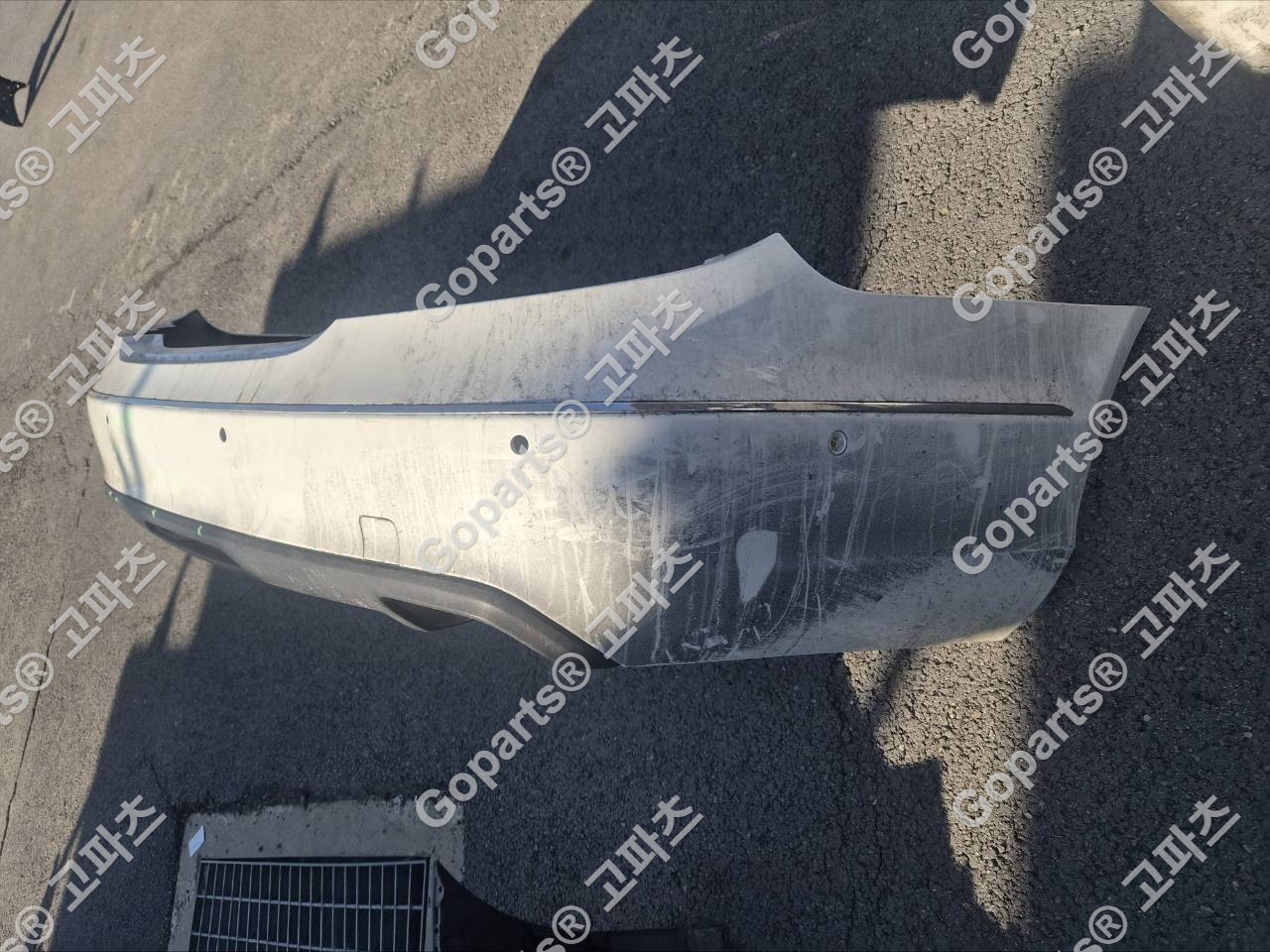 벤츠 CLS W218 후범퍼 (전기형) 상세사진 2