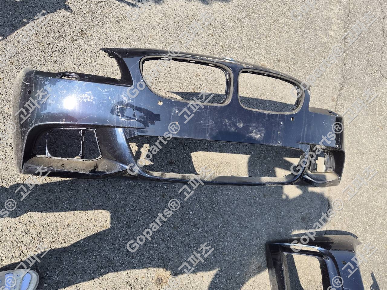 BMW 5시리즈 F10 중고 전범퍼 200,000원
