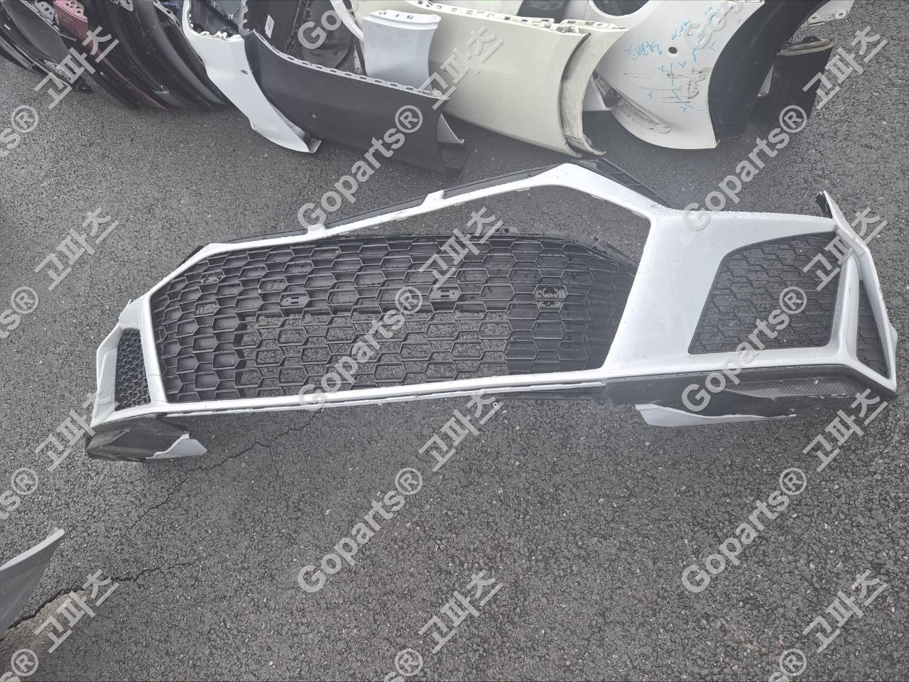 아우디 R8 4S 전범퍼 1,000,000원 중고